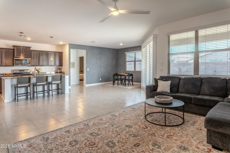 30324 Monarch Dr, San Tan Valley, AZ 85143