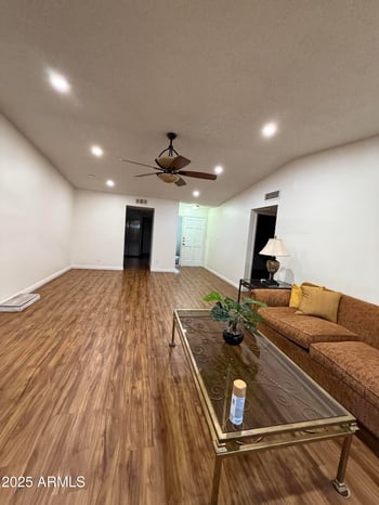 3033 37th St #12, Phoenix, AZ 85018