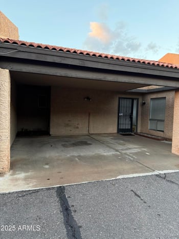 3033 37th St #12, Phoenix, AZ 85018