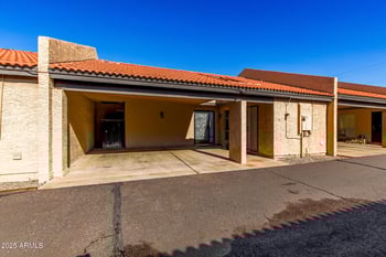 3033 37th St #9, Phoenix, AZ 85018