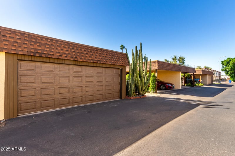 3033 39th St #4, Phoenix, AZ 85018