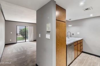 3033 Devonshire Ave #1016, Phoenix, AZ 85016