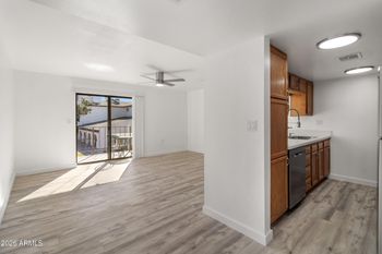 3033 E Devonshire Ave #2005, Phoenix, AZ 85016
