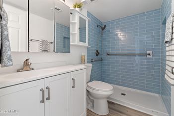 3033 E Devonshire Ave #2005, Phoenix, AZ 85016