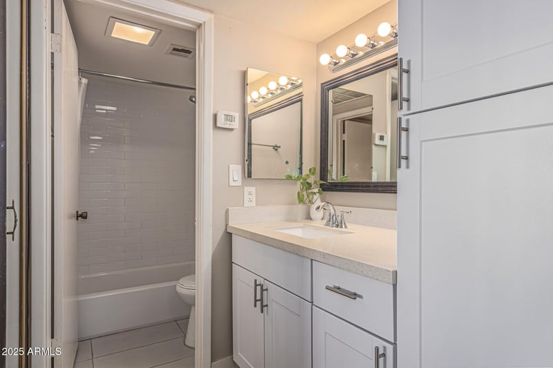 3033 E Devonshire Ave #3028, Phoenix, AZ 85016