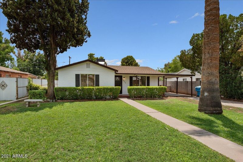 3033 E Mulberry Dr, Phoenix, AZ 85016