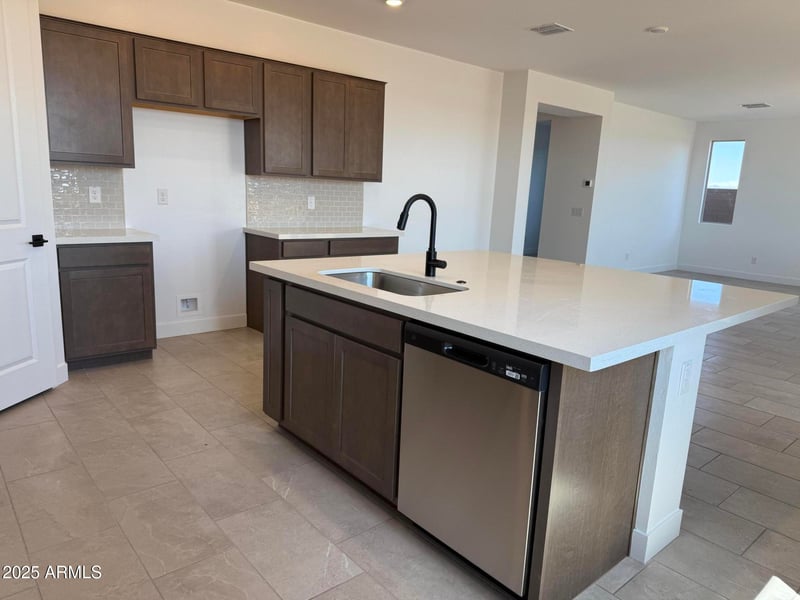 3033 Mecklenburg Way, San Tan Valley, AZ 85143