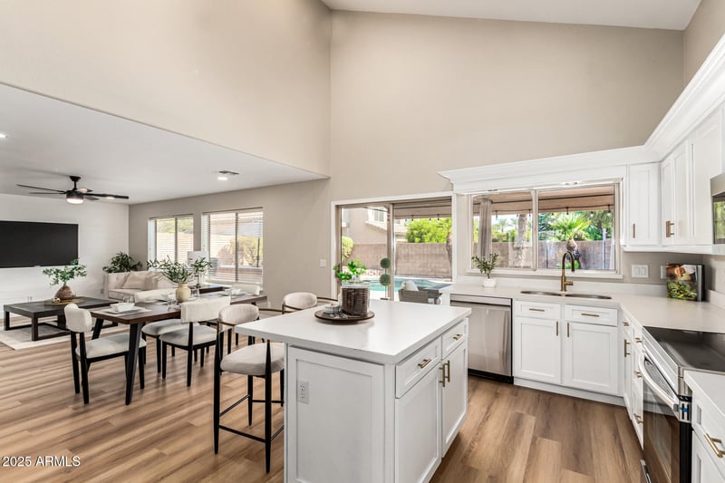 3033 Millbrae Ln, Gilbert, AZ 85234