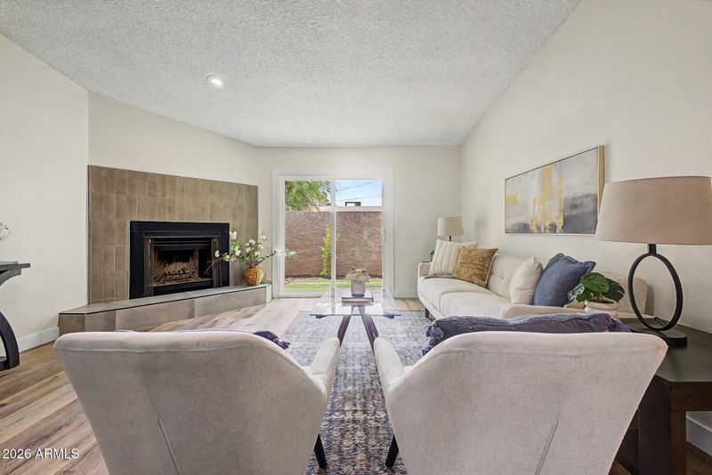 3033 N 37th St #6, Phoenix, AZ 85018