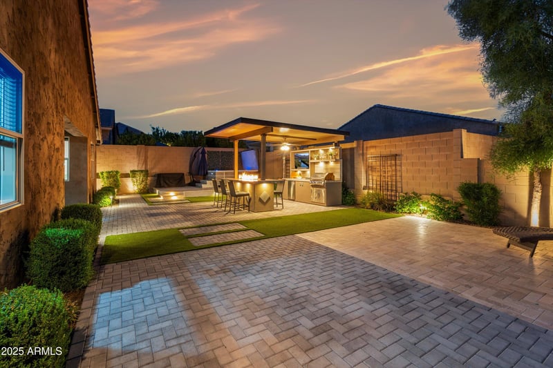 3033 Night Owl Ln, Phoenix, AZ 85085