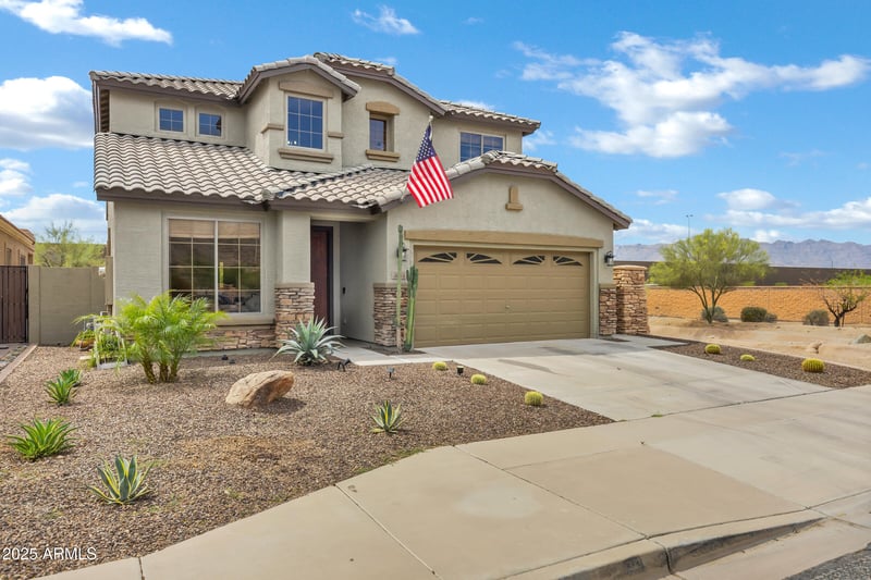 3033 Redwood Ln, Phoenix, AZ 85045