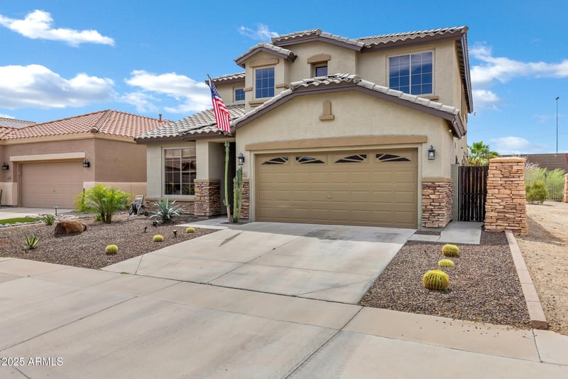 3033 Redwood Ln, Phoenix, AZ 85045