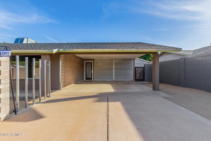3033 Sierra St, Phoenix, AZ 85028