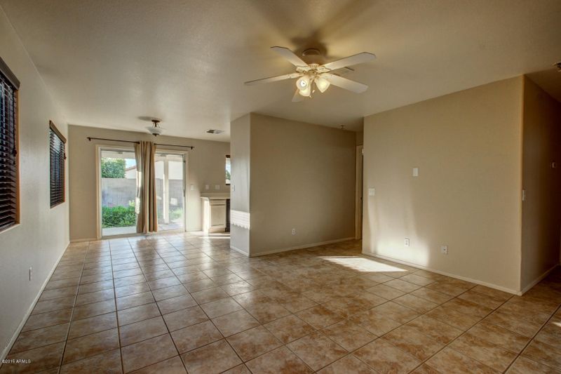 3033 W Cat Balue Dr, Phoenix, AZ 85027