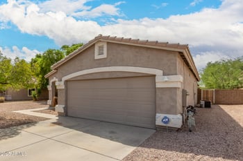 30332 Desert Willow Blvd, San Tan Valley, AZ 85143