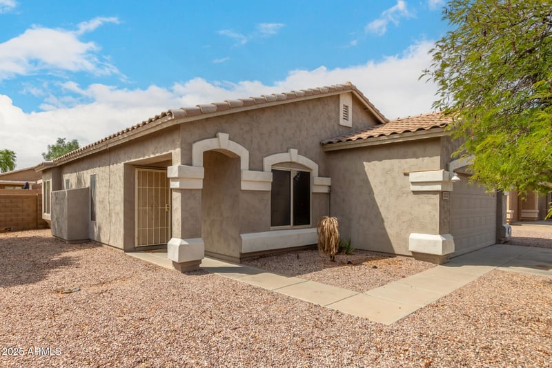 30332 Desert Willow Blvd, San Tan Valley, AZ 85143