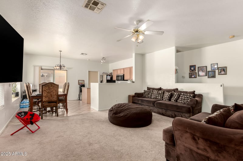 30332 Desert Willow Blvd, San Tan Valley, AZ 85143