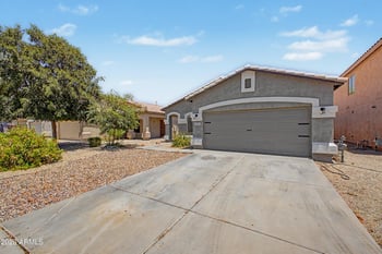 30333 Plantation Dr, San Tan Valley, AZ 85143