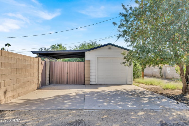 3034 15th Ave, Phoenix, AZ 85015