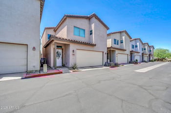3034 39th St #12, Phoenix, AZ 85018
