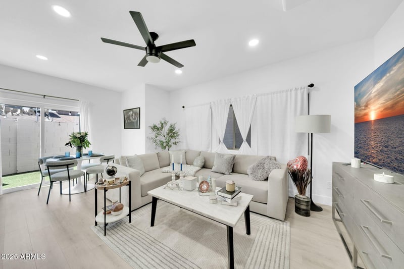 3034 39th St #12, Phoenix, AZ 85018