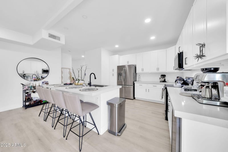 3034 39th St #12, Phoenix, AZ 85018