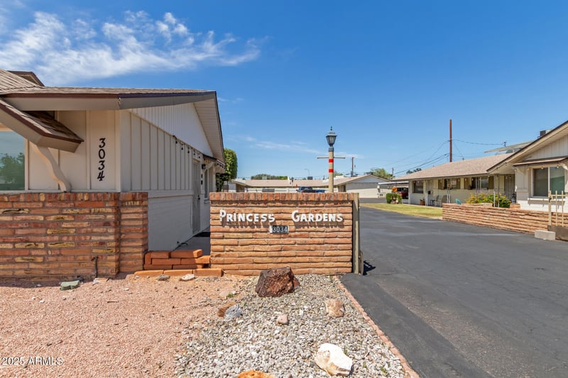 3034 40th St #4, Phoenix, AZ 85018