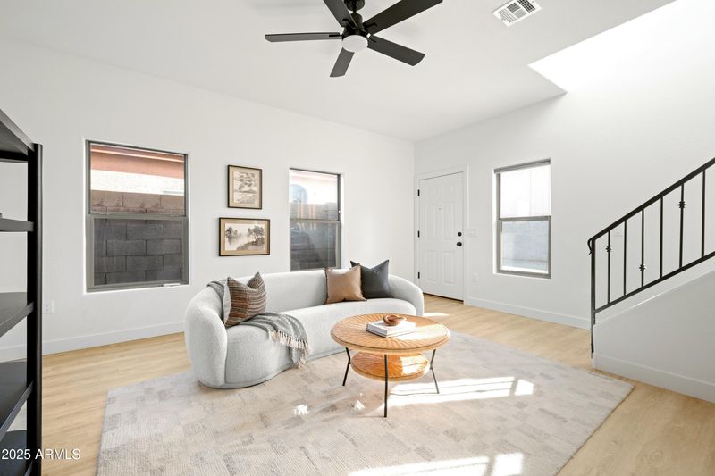 3034 E Kings Ave, Phoenix, AZ 85032