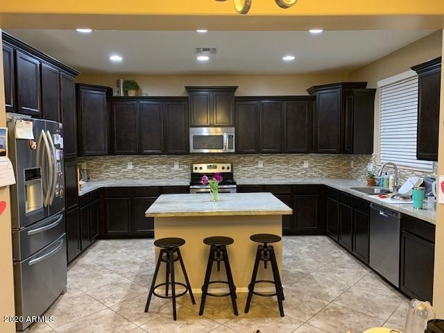 3034 E Rochelle St, Mesa, AZ 85213