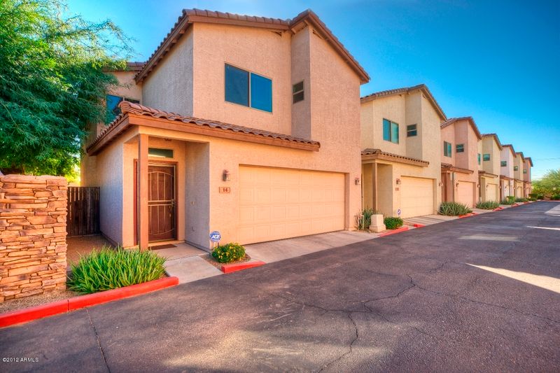 3034 N 39 St #14, Phoenix, AZ 85018