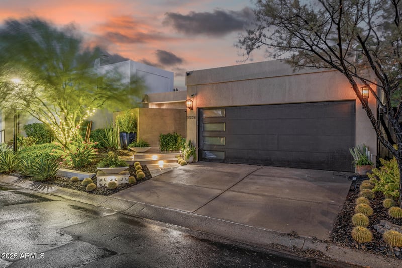 3034 Stella Ln, Phoenix, AZ 85016