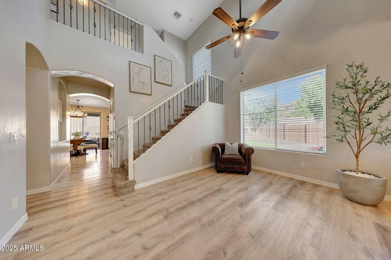 30341 73rd Ln, Peoria, AZ 85383