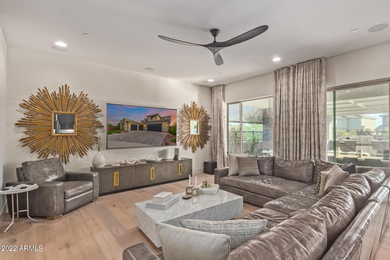 3035 E Los Gatos Dr, Phoenix, AZ 85050