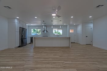 3035 Heatherbrae Dr, Phoenix, AZ 85016