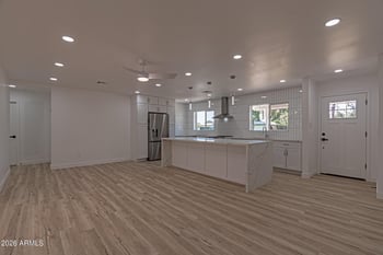 3035 Heatherbrae Dr, Phoenix, AZ 85016