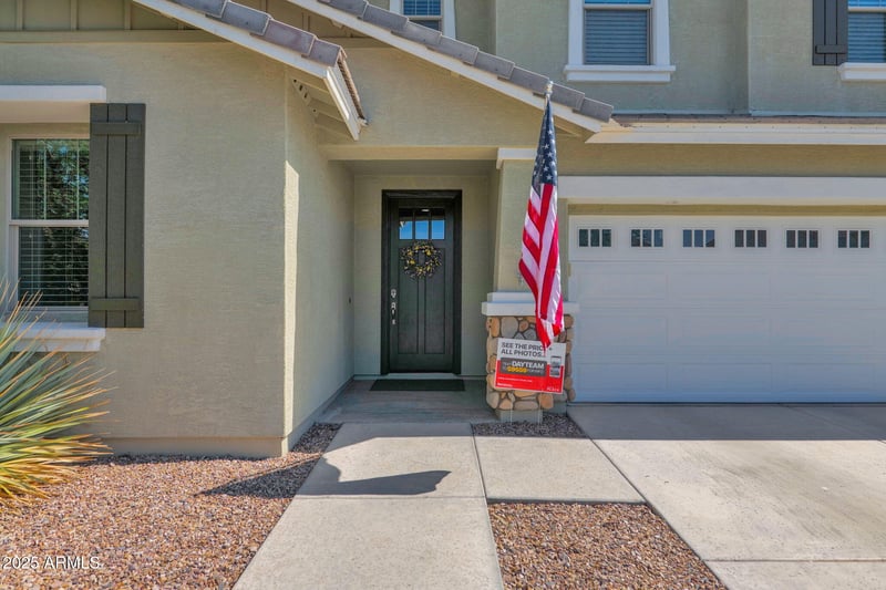 3035 Russell St, Mesa, AZ 85213