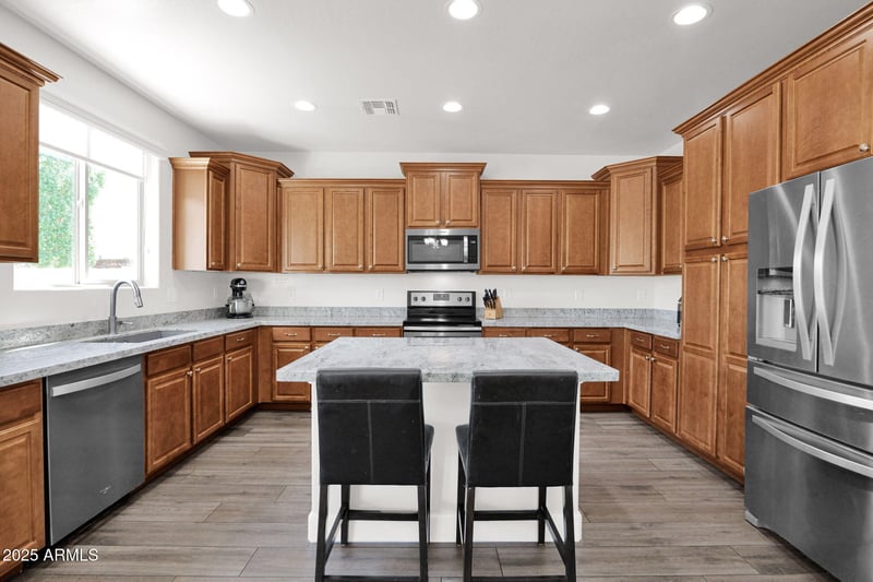 3035 Russell St, Mesa, AZ 85213