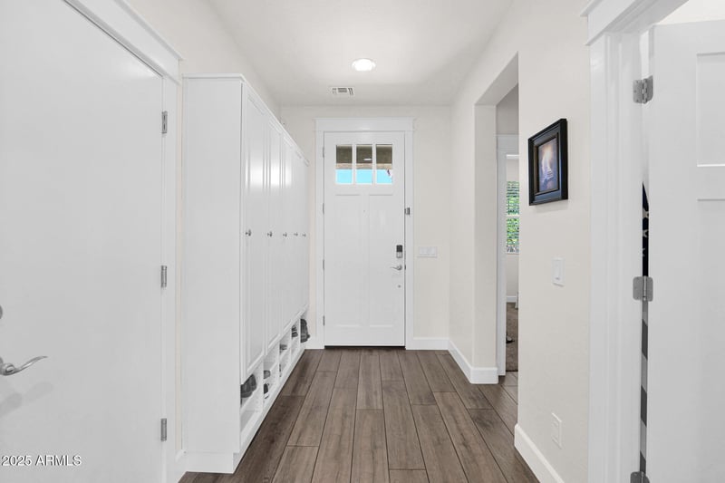 3035 Russell St, Mesa, AZ 85213