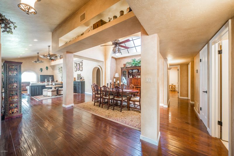 3036 E Weldon Ave, Phoenix, AZ 85016