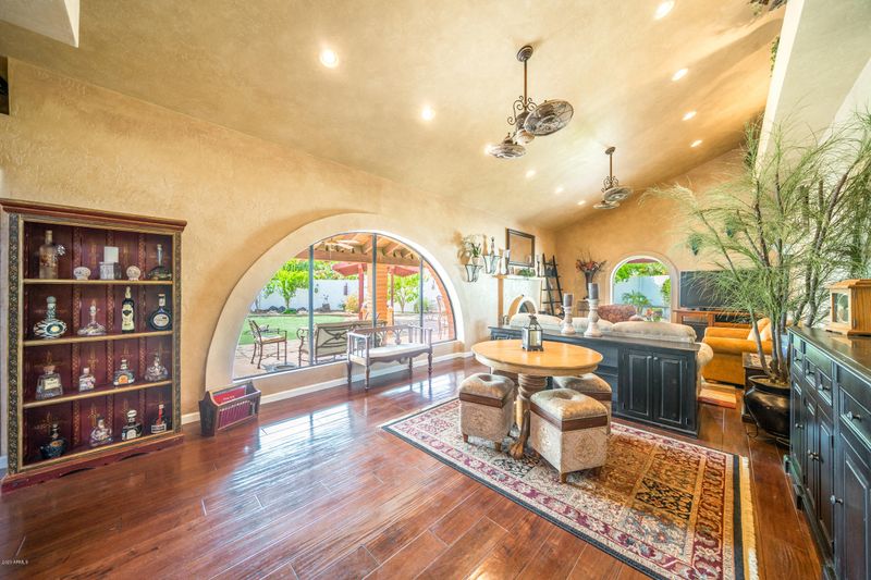 3036 E Weldon Ave, Phoenix, AZ 85016
