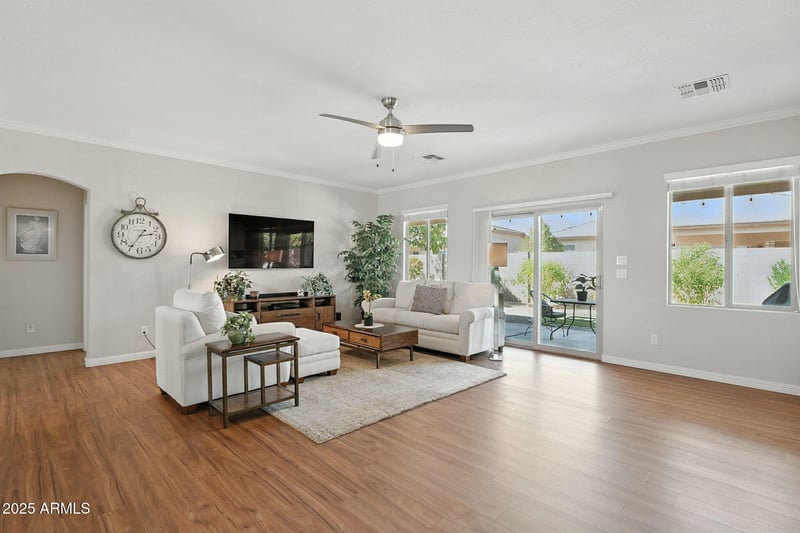3036 Palm Beach Dr, Chandler, AZ 85249
