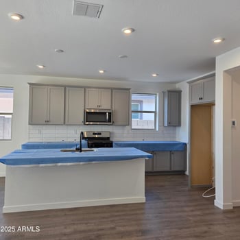 3037 Villa Ave, San Tan Valley, AZ 85143