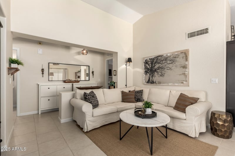 30374 Sunray Dr, San Tan Valley, AZ 85143