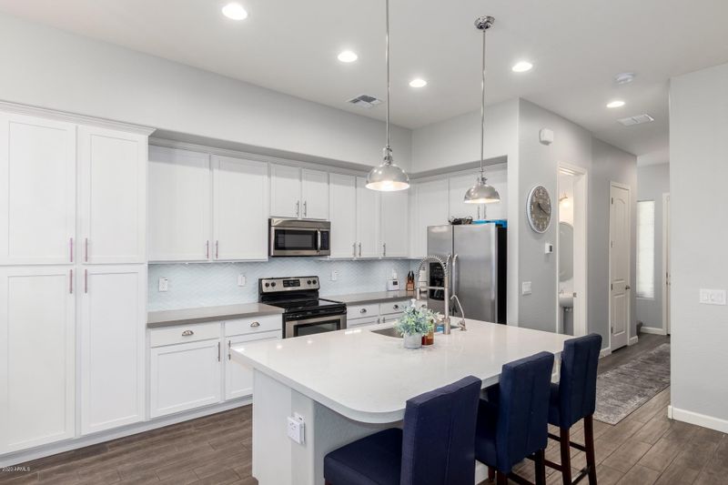 3038 N 33rd Pl, Phoenix, AZ 85018