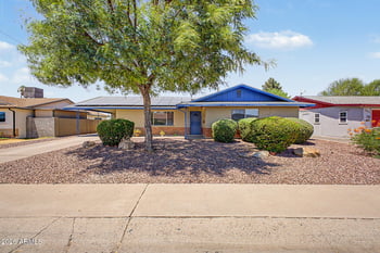 3038 Charter Oak Rd, Phoenix, AZ 85029