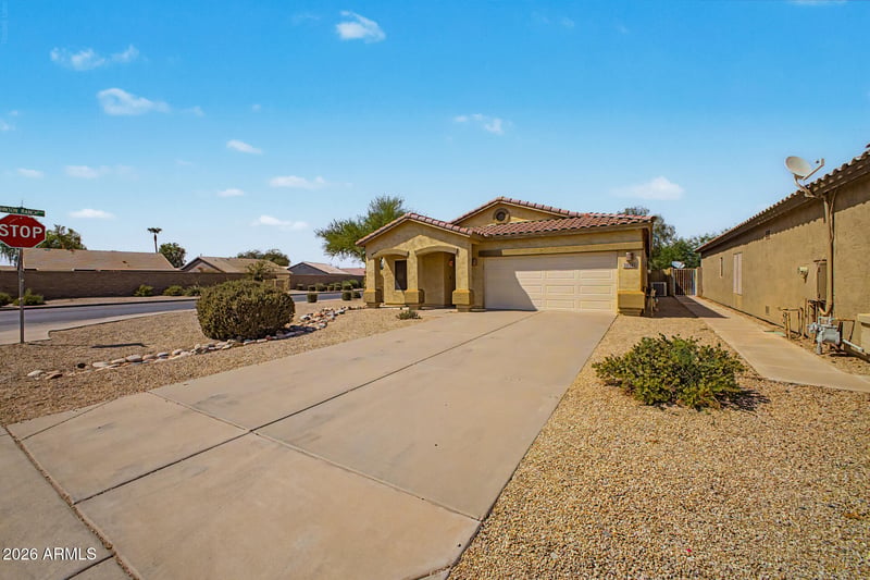 30381 Desert Willow Blvd, San Tan Valley, AZ 85143