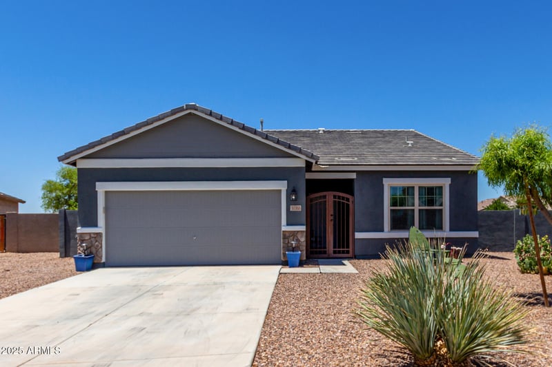 30388 Opal Dr, San Tan Valley, AZ 85143
