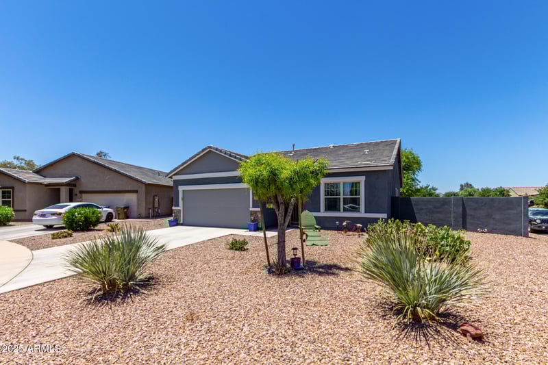 30388 Opal Dr, San Tan Valley, AZ 85143