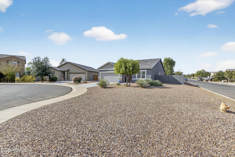 30388 Opal Dr, San Tan Valley, AZ 85143