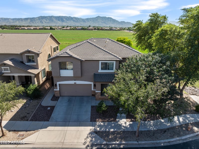3039 Burgess Ln, Phoenix, AZ 85041
